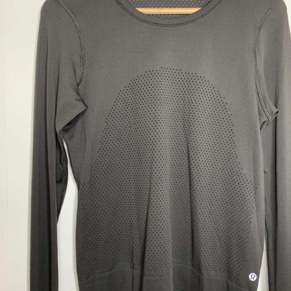 Lululemon Breeze By Long Sleeve Black Size 10